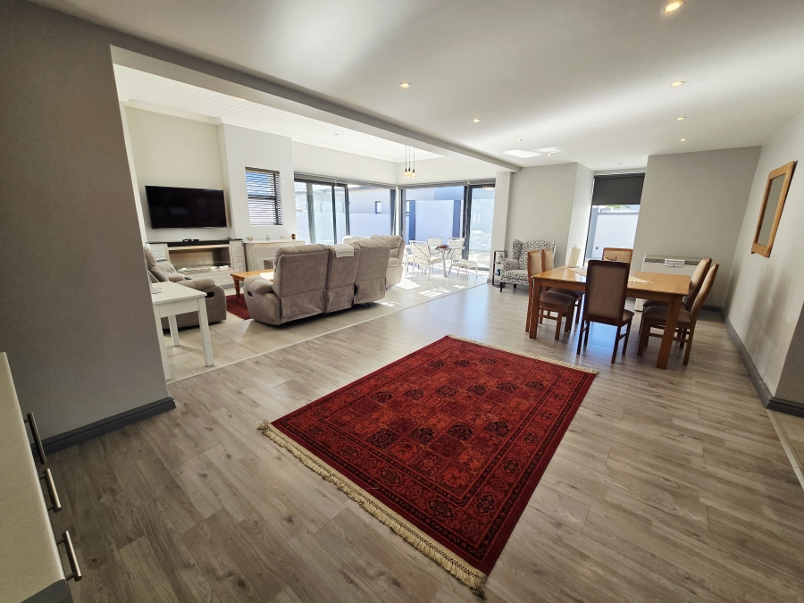 3 Bedroom Property for Sale in Blue Mountain Village Western Cape